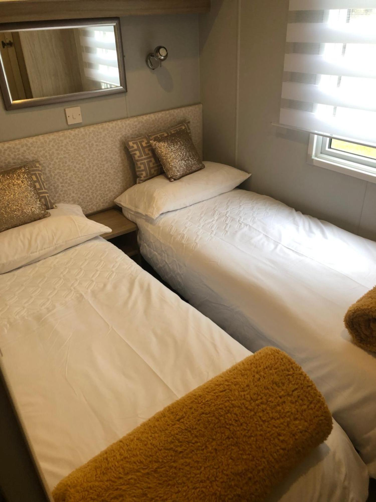 Seabreeze, Utopia, Walking Distance To Beach, 5 Star Shorefield Country Park, Milford On Sea, Shorefield Road, So41 0Lh, United Kingdom Buitenkant foto